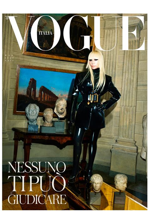 donatella versace prima e ora|Donatella Versace su Vogue Italia: leggete l'intervista .